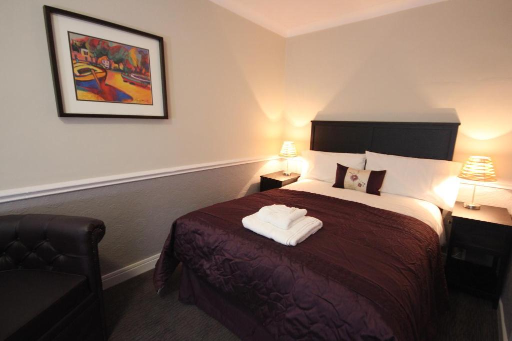The Dibbinsdale Inn Bromborough Rum bild